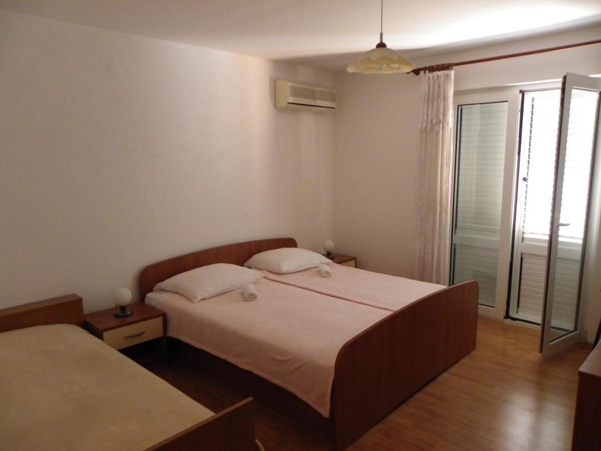 B&B Maestral Rab 라브 외부 사진
